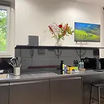 Guestready - Warm And Stylish Nest In The 13Th